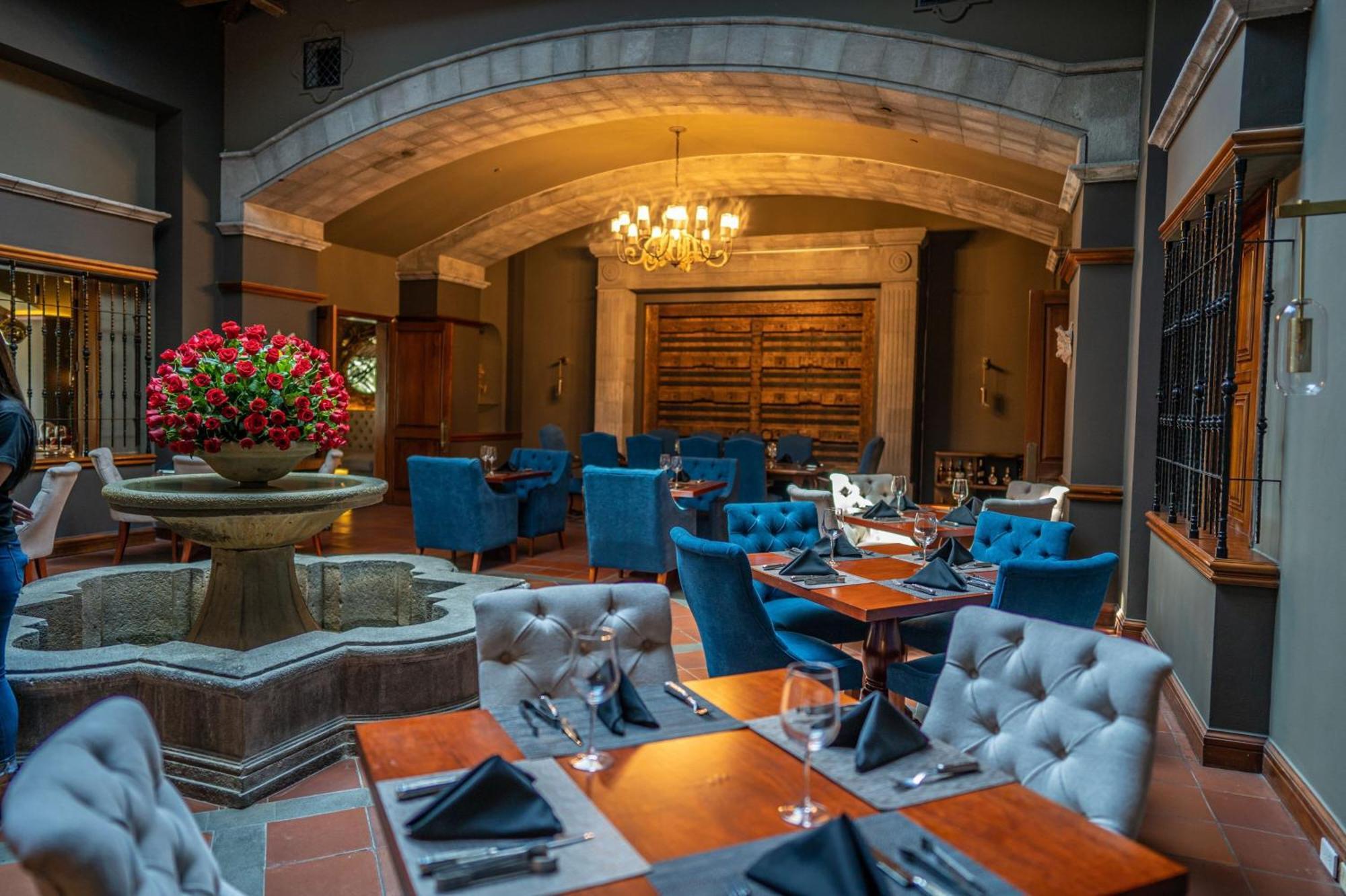 Готель Jw Marriott Кіто Екстер'єр фото