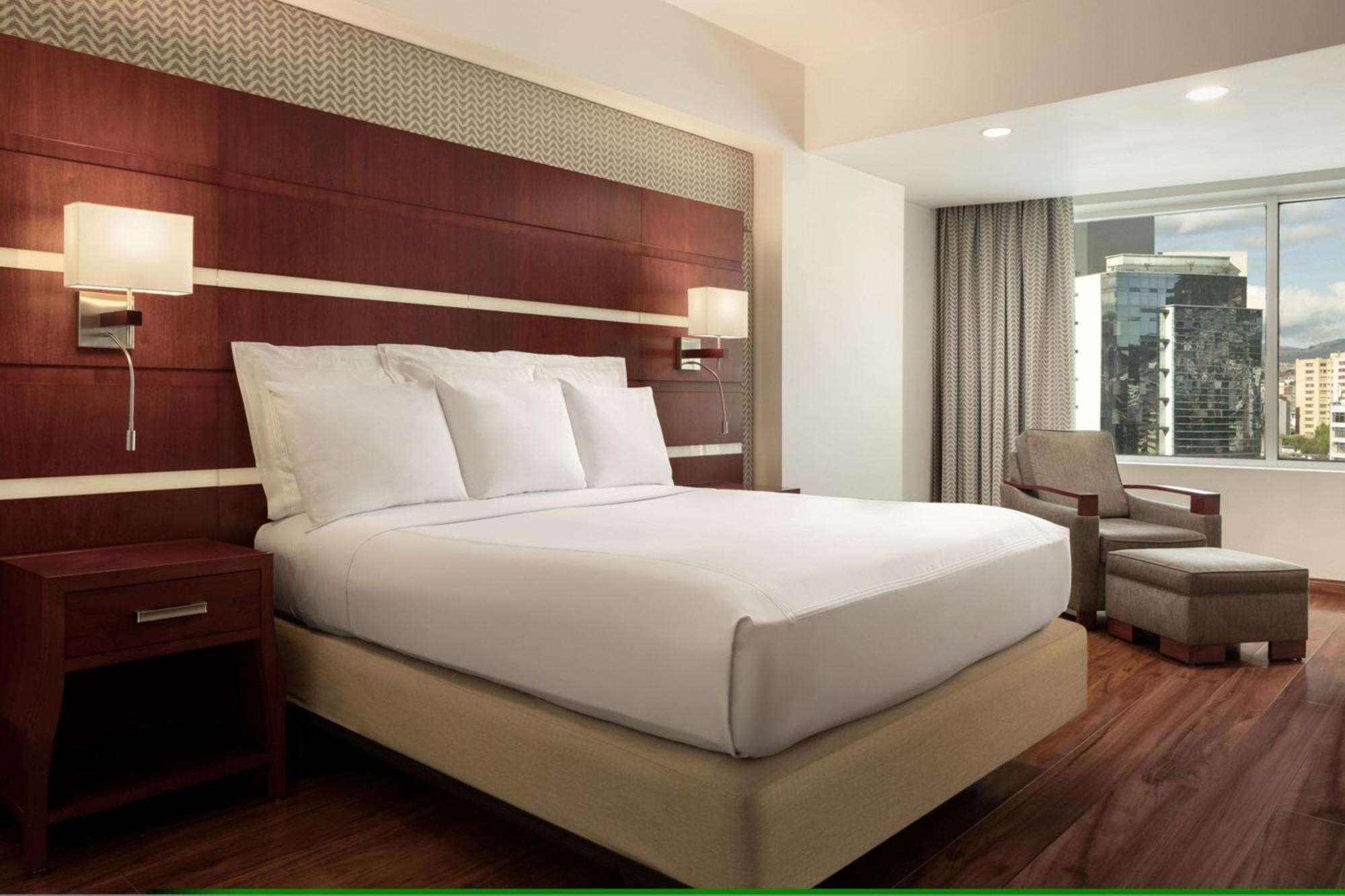 Готель Jw Marriott Кіто Екстер'єр фото